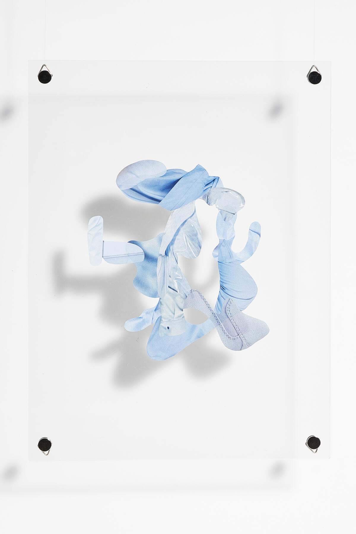 See "ÉCLATÉ BLEU" of Fanny Garnichat